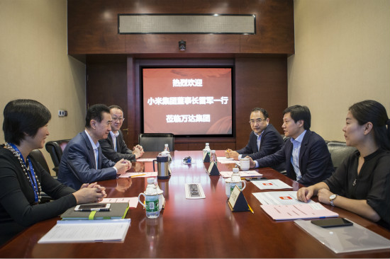 王健林在万达总部会见雷军一行 或谈小米之家合作