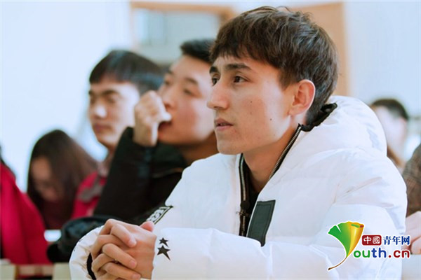 新疆好青年米拉迪力：要告诉外界一个真正的新疆