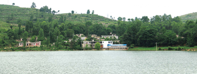 “草鞋书记”治山治水五十余载 山村"变形记"在这里演绎