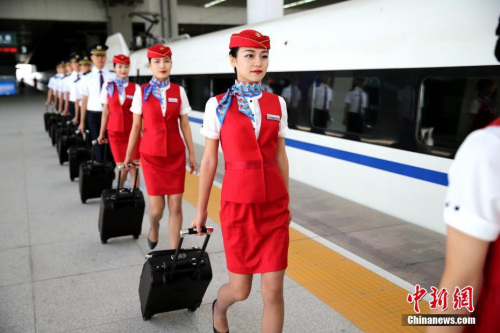 全国铁路今迎大调图 京沪高铁“复兴号”正式提速