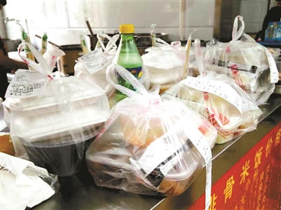外卖平台&ldquo;无需餐具&rdquo;选项陷尴尬