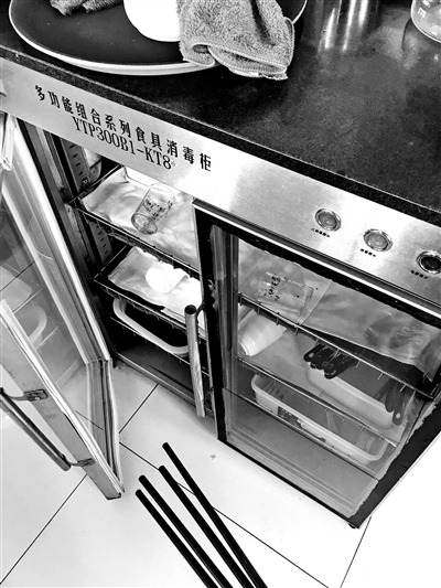 部分餐厅消毒柜成“摆设”