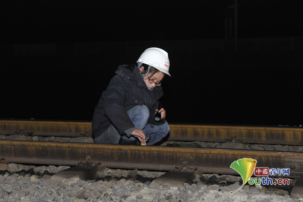 “钢轨医生”关改玉:旅客生命的“守护神”