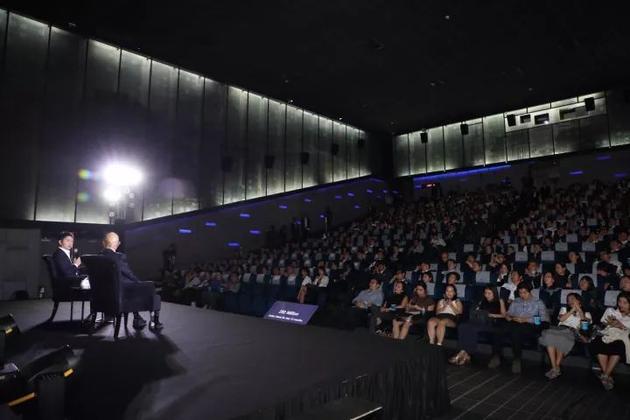 刘强东分享创业经历：从电子商城一节小柜台开始