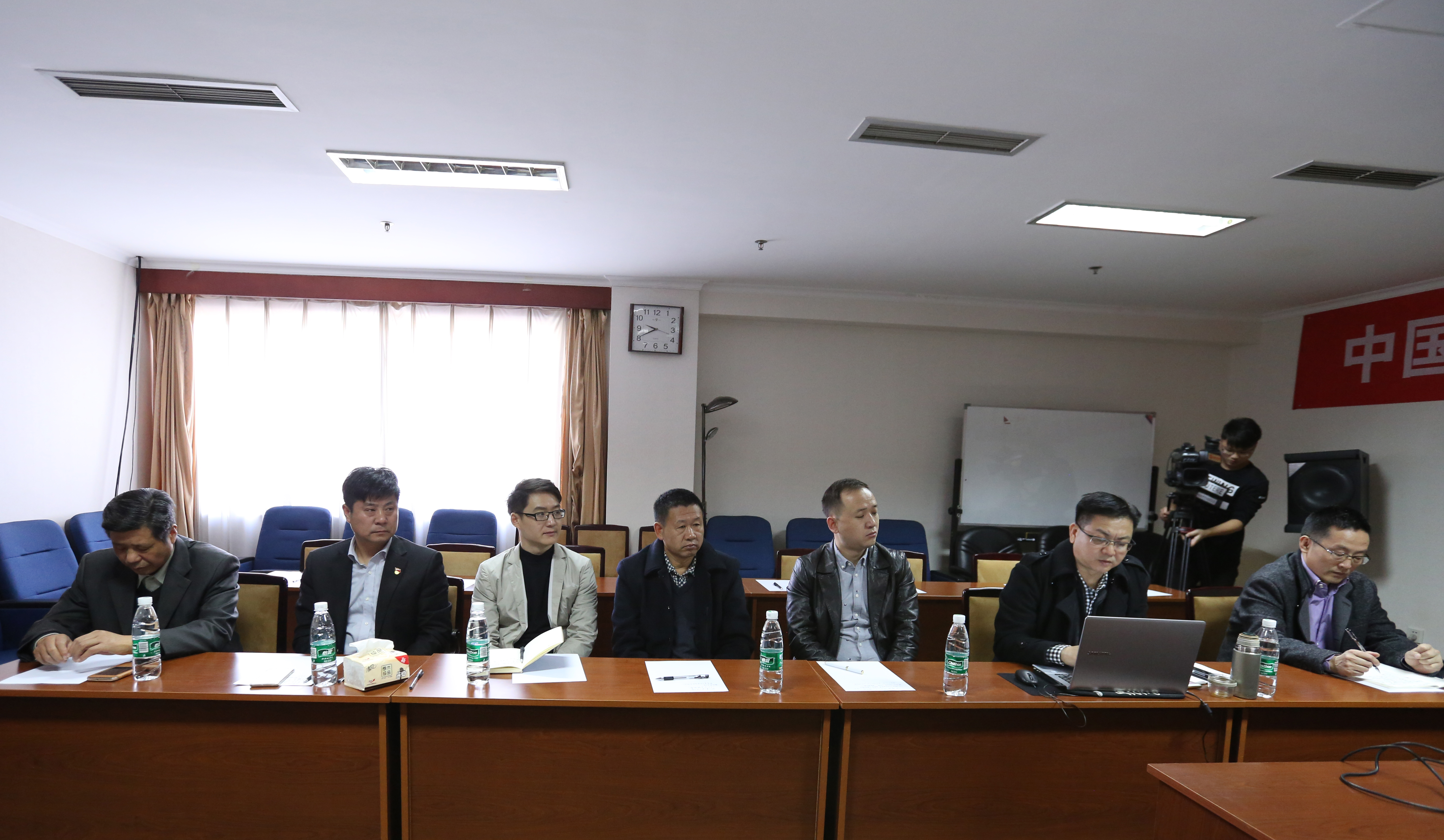 中国管理科学研究院召开常务理事扩大会议