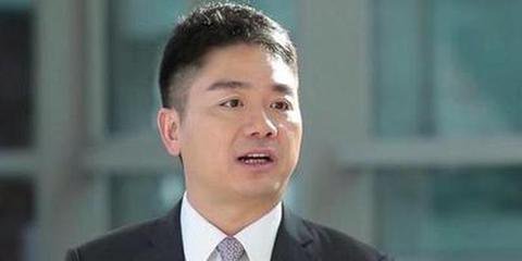 刘强东：未来将是机器人送快递 它们自己会坐电梯