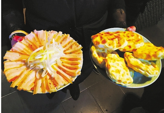 昨晚丁磊的小饭桌来了谁 四张八仙桌