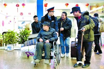 爱心候车室 温暖八方客