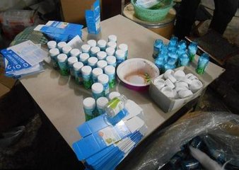 警方破获全球购平台售假案 吃了&ldquo;进口减肥药&rdquo;
