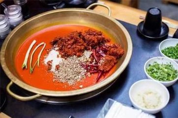 &ldquo;潲水油&rdquo;做锅底，&ldquo;放心火锅店&rdquo;真可放心吗
