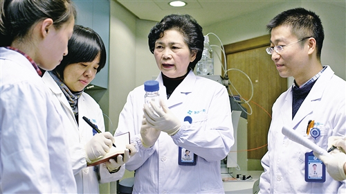 李兰娟院士领衔研发新发传染病防治体系 