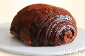 黄牛倒卖网红食品：面包加价百元 喜茶加价20元