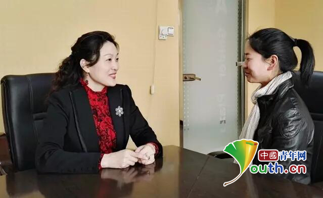 “最美军嫂”郝萍：用法律助力军队的“好律师”