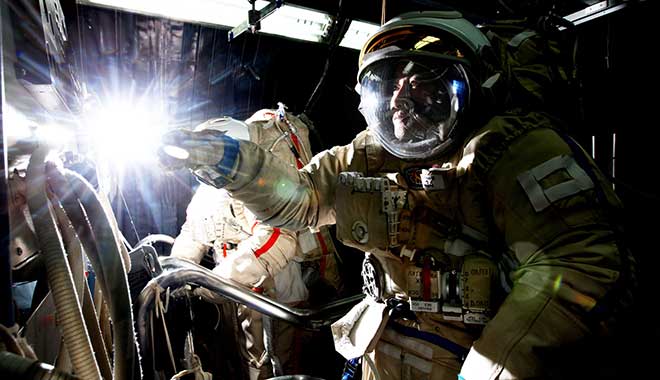 【飞天时代楷模】翟志刚:迈出太空第一步 请祖国放心!