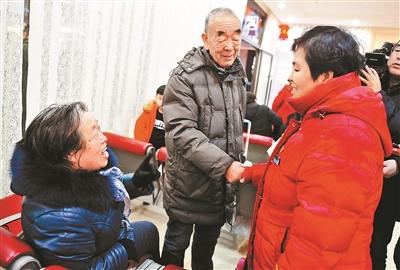 客运服务30多年 劳模客运员李素萍的最后一个春运