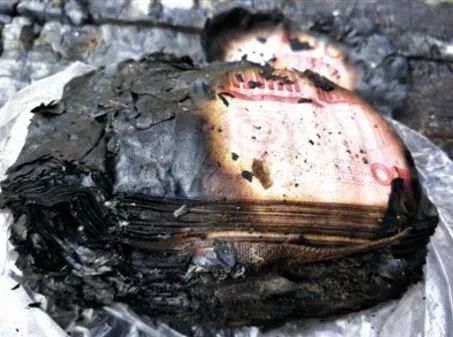 3万现金烧成渣，银行能回收吗?这几种情况很关键&rarr;