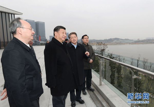 习近平春节前夕赴四川看望慰问各族干部群众