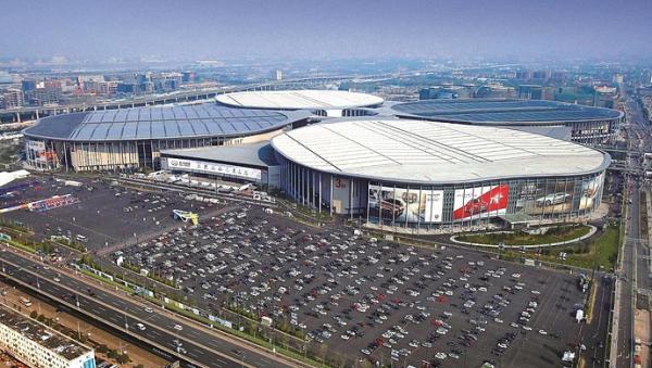 中国国际进口博览会吸引全球上千家企业参展