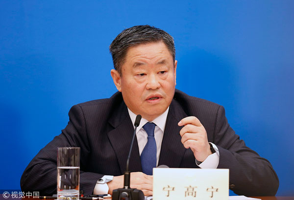 聚焦两会：马化腾、董明珠、雷军等企业大佬都说了啥?