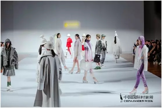 当时尚遇上AI 中国时尚产业重塑新格局丨时装评论