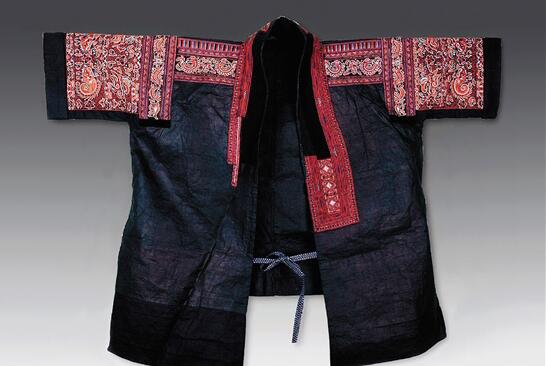 苗疆华彩 霓裳银装&mdash;&mdash;苗绣艺术的收藏与价值