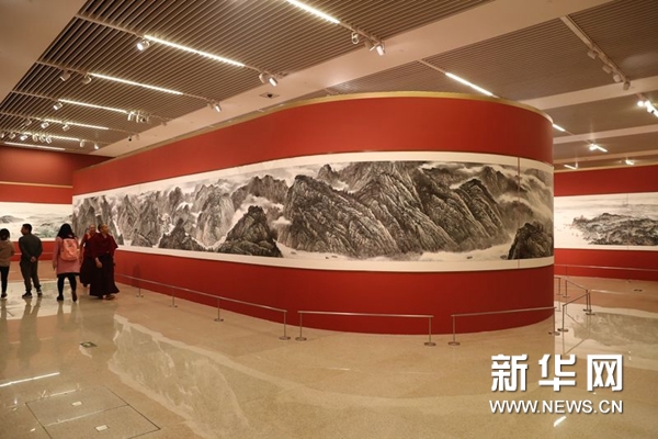 为祖国河山立传 巨幅长卷《长江万里图》亮相国博