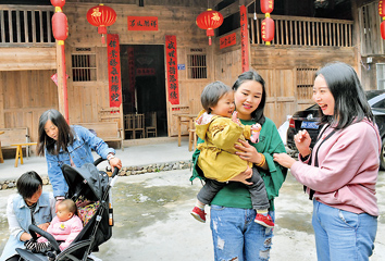 一片叶子,成就一个乡村