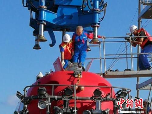 82岁高龄院士三次&ldquo;深潜&rdquo;南海：唯对时间不能慷慨