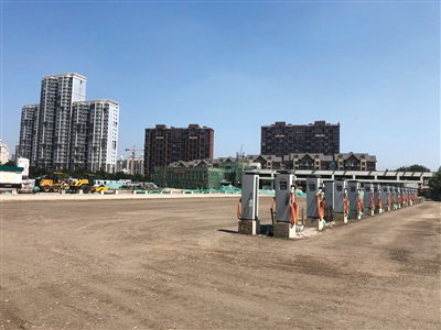 北京最大立体公交停车楼落户副中心 明年底主体完工