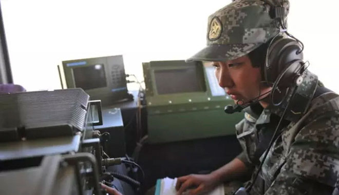 “沙场之花”袁远：准空姐变成了女炮兵