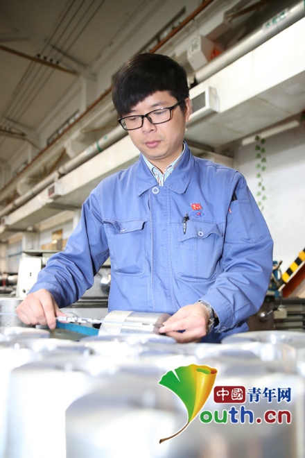 胡中辉：14年创新坚守　用青春汗水诠释工匠精神