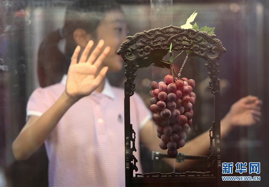 （文化）（4）第六届北京文学艺术品展示会开幕