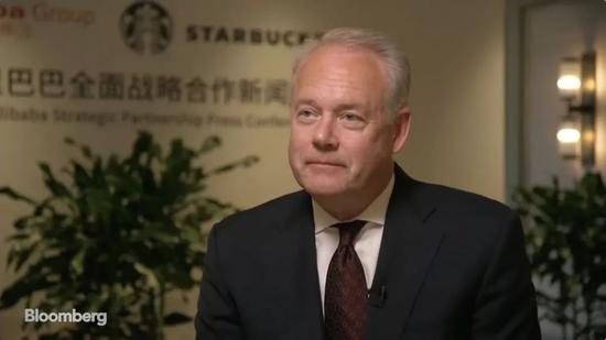 星巴克全球CEO:47年来不乏对手 在中国市场不惧瑞幸