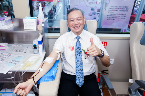 许国伟：献血20年，初心不改