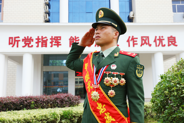 王喜：“沉默中成长”的“一号尖刀”