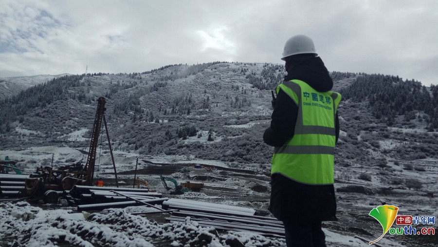 他们是奉献在高原的建筑工匠，九寨沟地震