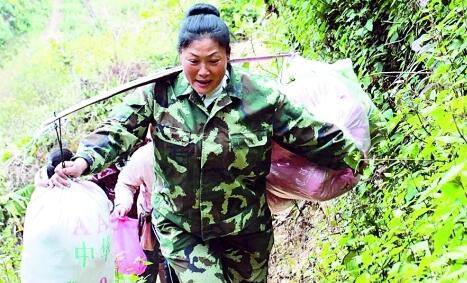 &ldquo;扁担姐&rdquo;麦琼方：爱与责任一肩挑