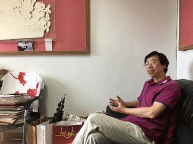 手不离剪,剪出“东方宇宙观”