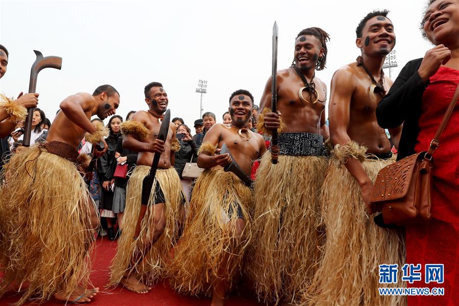 第十届“大爱无国界”国际义卖活动在京举行