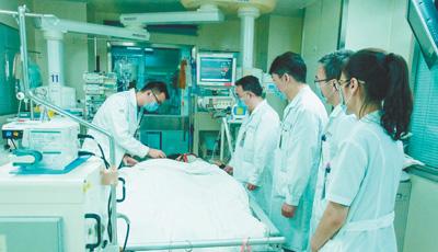 夜班医生的苦与乐：宁愿愧对家人，绝不辜负患者