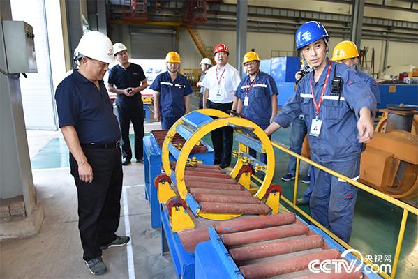 邢忠东：0.5毫米较劲3个月 精益求精助力新产业之路