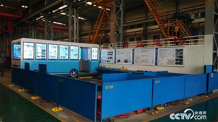 邢忠东：0.5毫米较劲3个月 精益求精助力新产业之路