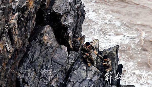 “时代楷模”王仕花：信念是一盏灯 照亮我们心里的路 