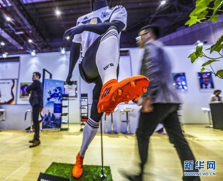 习近平主席出席首届中国国际进口博览会纪实