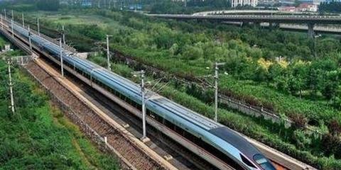 双11复兴号发顺丰京东货运专车 高铁快运量增10倍