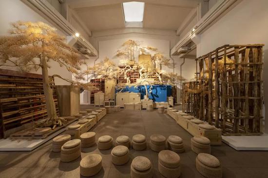 史金淞用山寨品打造&ldquo;个展&rdquo;