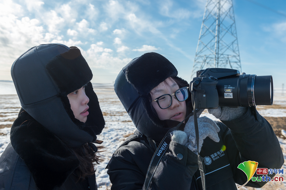 &ldquo;90后&rdquo;女工特高压电线上&ldquo;跳芭蕾&rdquo;　&mdash;&mdash;