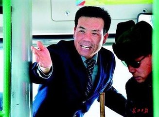 公交司机李福斌成武汉第87位&ldquo;中国好人&rdquo;