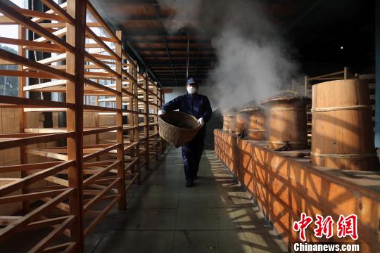 南路边茶国家级非遗传承人甘玉祥：倾尽全力做好茶