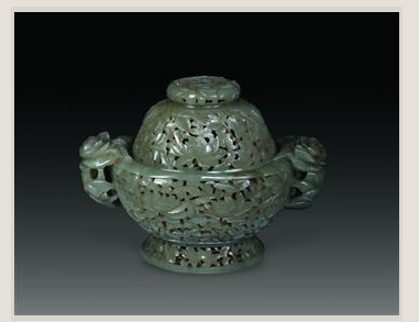 玉镂雕牡丹纹花熏